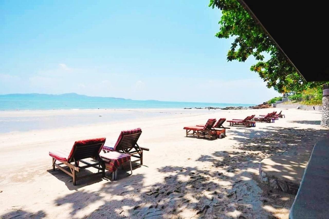 Birds And Bees Resort Pattaya Εξωτερικό φωτογραφία